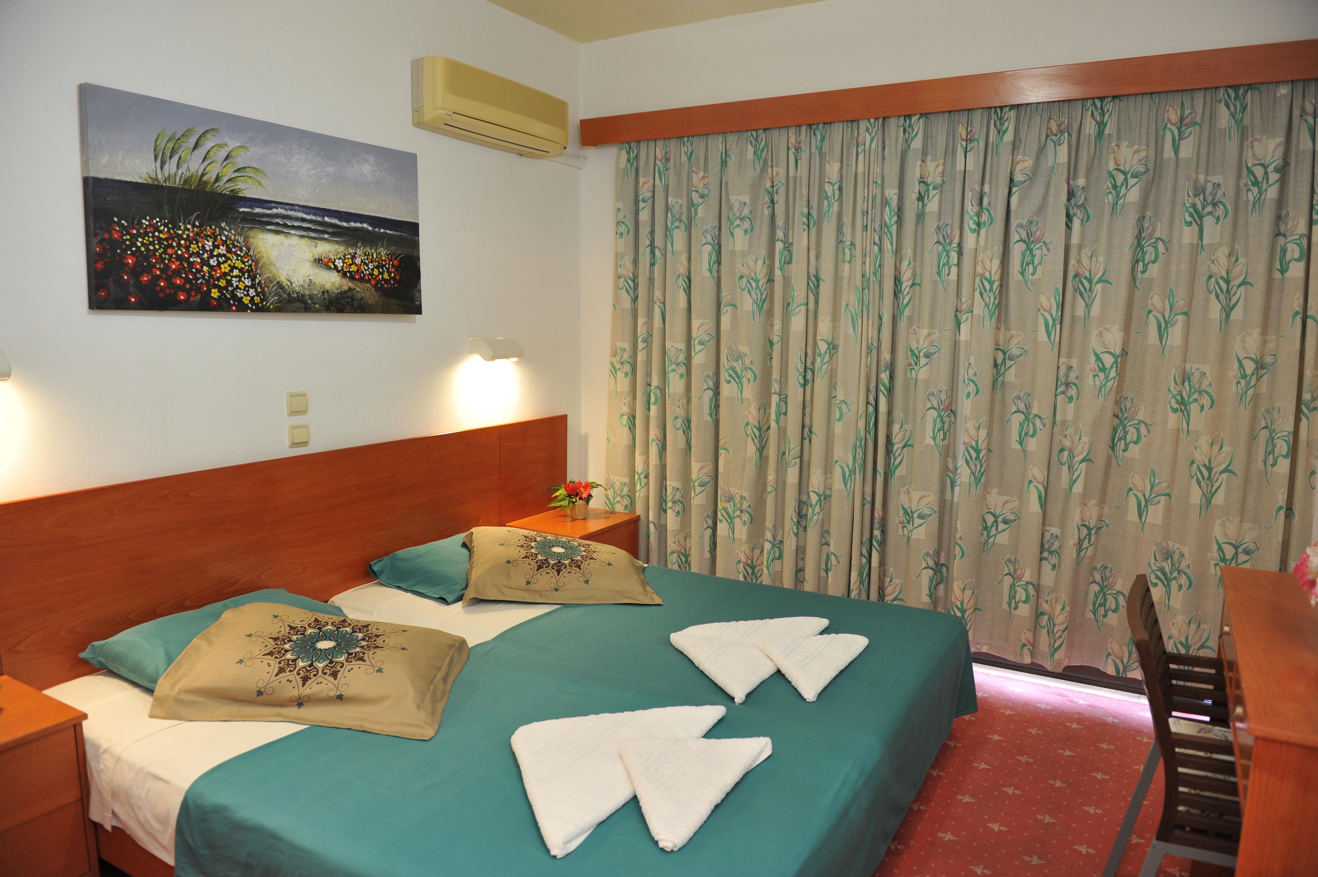 Heleni Beach Hotel إياليسوس المظهر الخارجي الصورة
